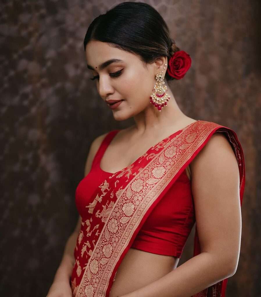 Saniya Iyappan Images, Saniya Iyappan stills, Saniya Iyappan Pics, Saniya Iyappan Photos, Saniya Iyappan Pictures