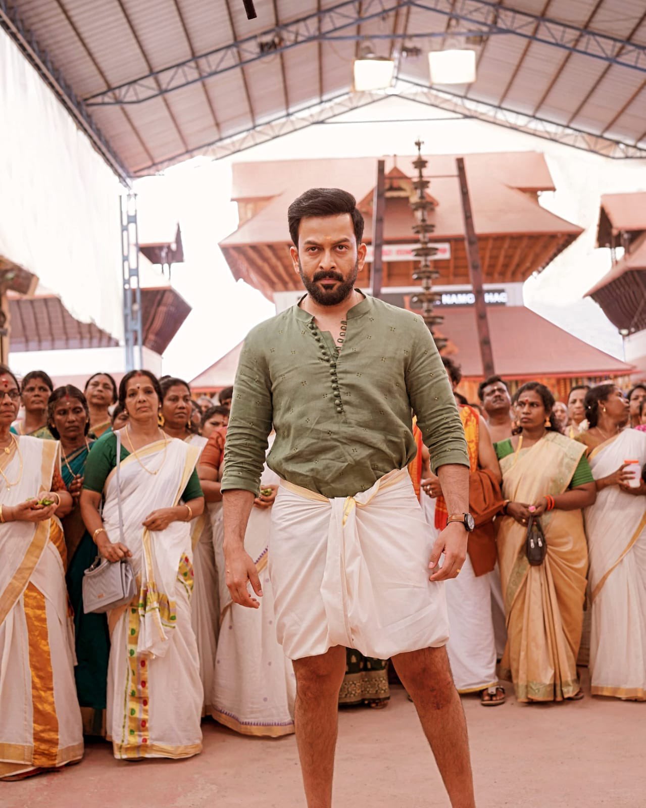 GuruvayoorambalaNadayil Day1 Collections, GuruvayoorambalaNadayil movie Day1 Collections, Latest malayalam movie news, latest telugu cinema news, Latest news of tollywood, Prithviraj Sukumaran latest movies, Bail Joseph Latest Movies,