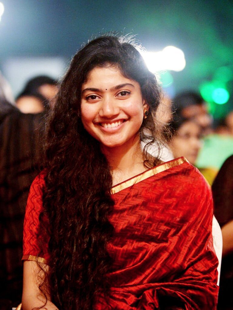 Sai Pallavi Beautiful Images, Sai Pallavi latest Images, Sai Pallavi New Images, Sai Pallavi Photos, Sai Pallavi pics, Sai Pallavi saree Images, Latest telugu cinema News, 