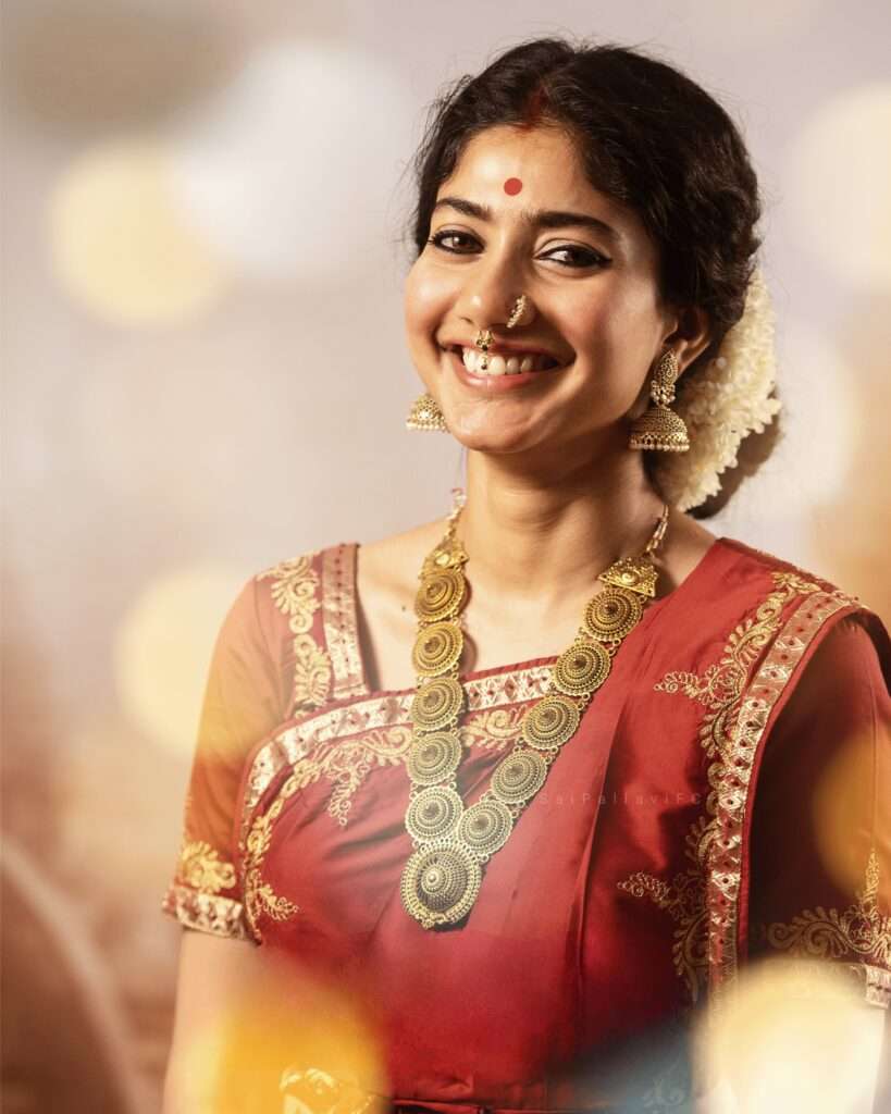 Sai Pallavi Beautiful Images, Sai Pallavi latest Images, Sai Pallavi New Images, Sai Pallavi Photos, Sai Pallavi pics, Sai Pallavi saree Images, Latest telugu cinema News, 