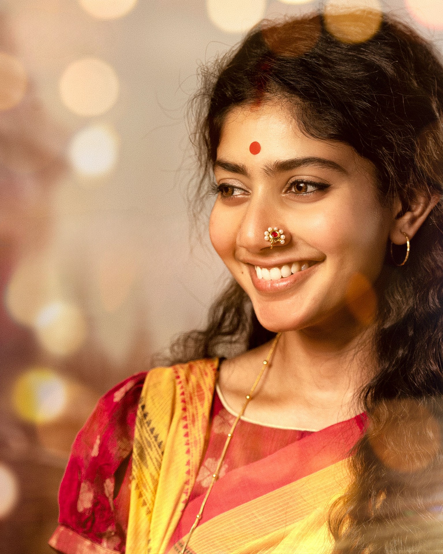 Sai Pallavi Beautiful Images, Sai Pallavi latest Images, Sai Pallavi New Images, Sai Pallavi Photos, Sai Pallavi pics, Sai Pallavi saree Images, Latest telugu cinema News,
