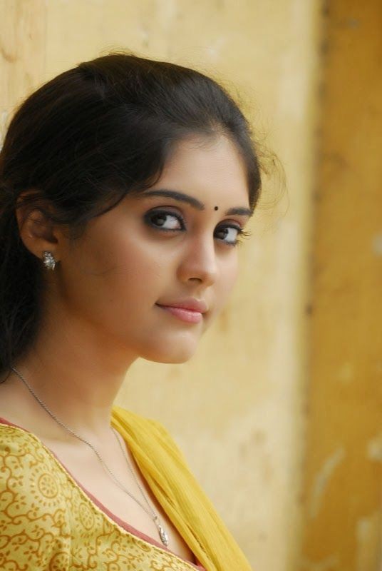 Heroine Surabhi Beautiful Images, Actress Surabhi Puranik Images, Surabhi Pics, Surabhi Pictures, Surabhi Photos, Surabhi Stills, Surabhi Stunning Images,