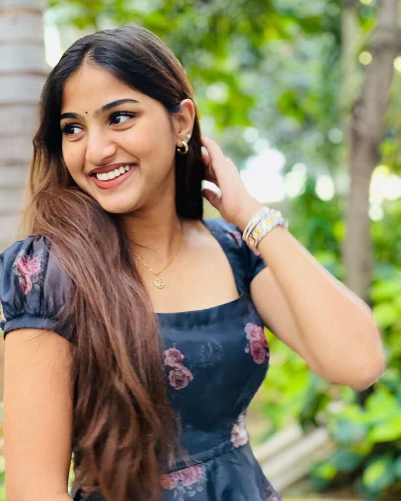 Pranavi Manukonda Beautiful Images, Pranavi Manukonda Hot images, Pranavi Manukonda Pics, Pranavi Manukonda Stills, Pranavi Manukonda Images, Pranavi Manukonda Pictures.
