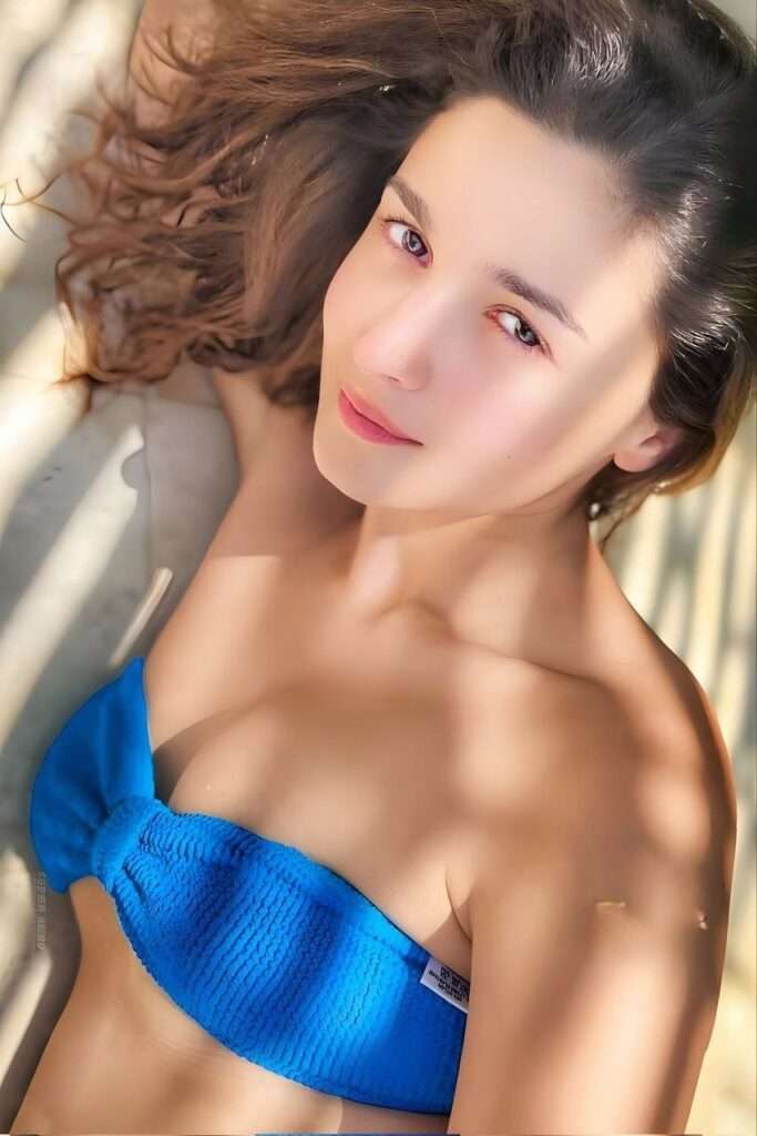 Alia Bhatt Stunning Images, Alia Bhatt Images, Alia Bhatt Photos, Alia Bhatt Pics, Alia Bhatt Stills, Alia Bhatt Pictures, Alia Bhatt Beautiful Images, Alia Bhatt