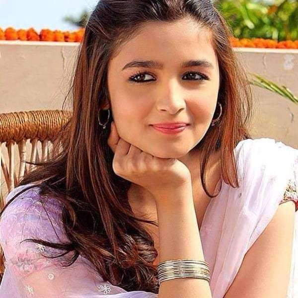 Alia Bhatt Stunning Images, Alia Bhatt Images, Alia Bhatt Photos, Alia Bhatt Pics, Alia Bhatt Stills, Alia Bhatt Pictures, Alia Bhatt Beautiful Images, Alia Bhatt