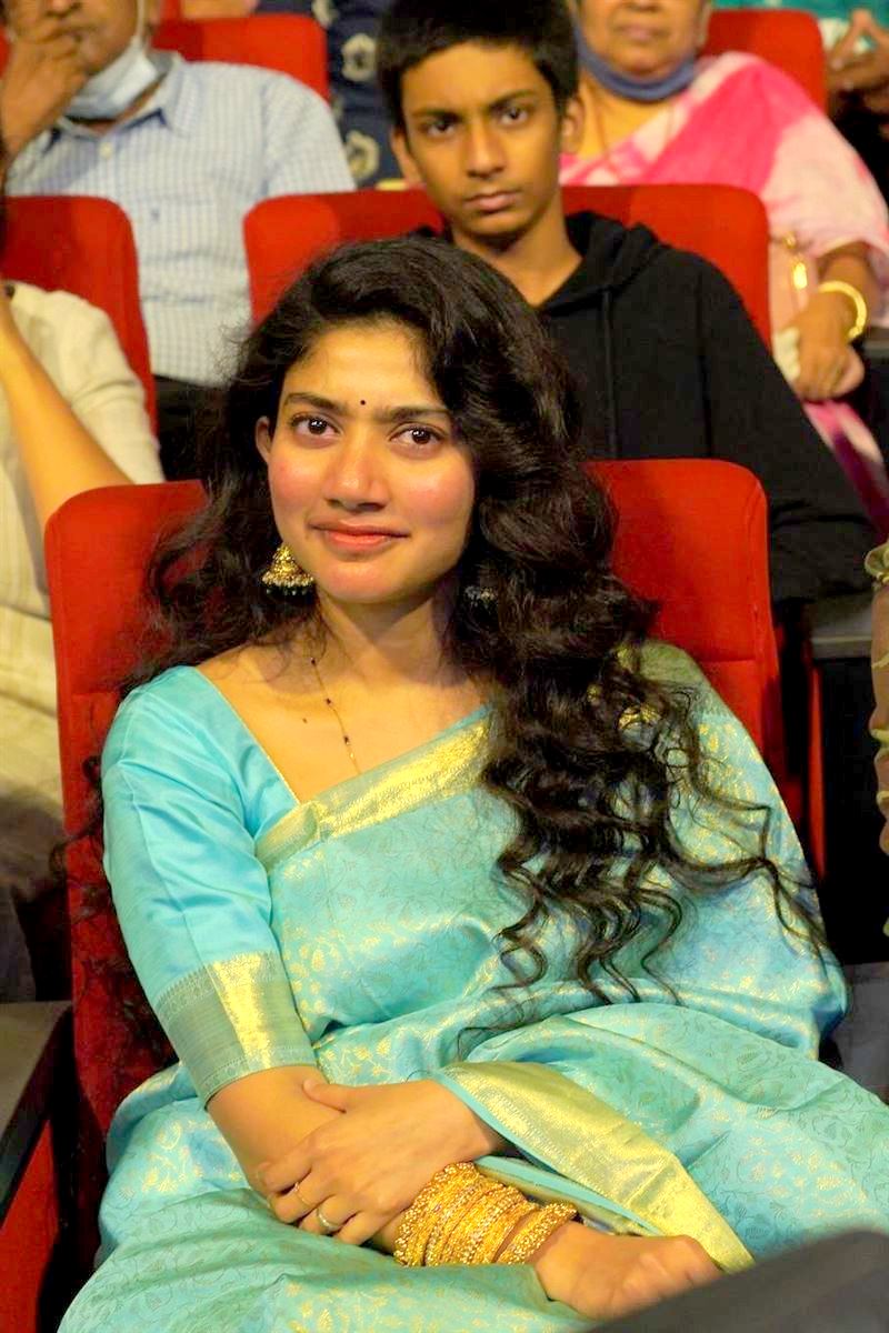 Sai pallavi Movies List and Results, Sai pallavi All Movies, Sai Pallavi Hit Movies, Sai pallavi Flop Movies, Sai Pallavi Debut movie, Sai pallavi upcoming Film