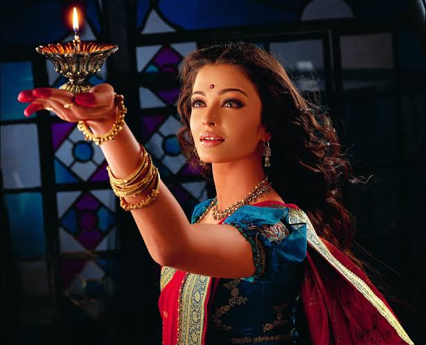 Aishwarya Rai Family, Aishwarya Rai Age, Aishwarya Rai Height, Aishwarya Rai Husband, Aishwarya Rai Children, Aishwarya Rai Father, Aishwarya Rai Mother,