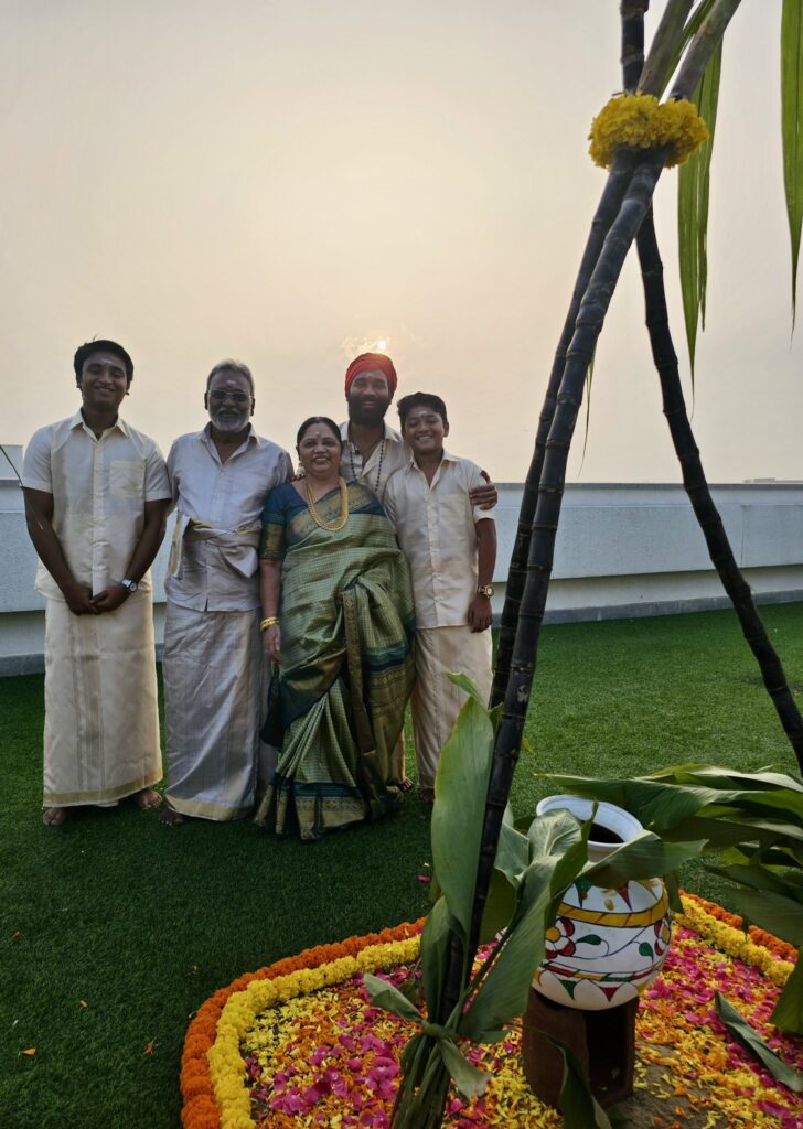Dhanush Family, Dhanush Age, Dhanush Height, Dhanush Wife, Dhanush Children's, Dhanush Father, Dhanush Mother, Dhanush Brother, Dhanush DOB, Dhanush Sons
