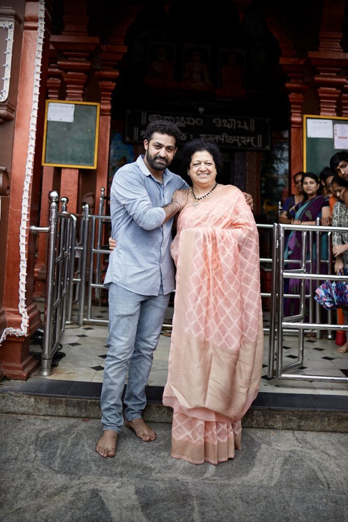 Jr. NTR Family, Jr. NTR Wife, Jr. NTR Age, Jr. NTR Children's and Popularity , Jr. NTR Father, Jr. NTR Mother, Jr. NTR Height, Jr. NTR Debut Movie, Jr. NTR
