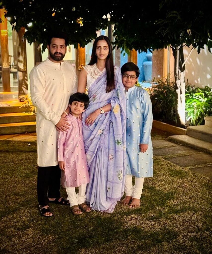 Jr. NTR Family, Jr. NTR Wife, Jr. NTR Age, Jr. NTR Children's and Popularity , Jr. NTR Father, Jr. NTR Mother, Jr. NTR Height, Jr. NTR Debut Movie, Jr. NTR